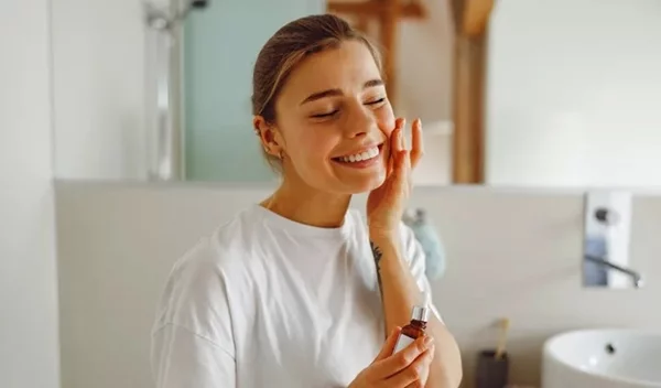 Ποια ενεργά συστατικά μπορείς να χρησιμοποιείς άφοβα σε συνδυασμό με τη ρετινόλη