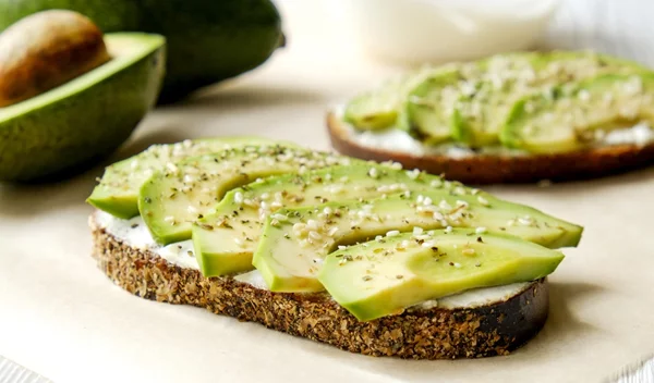 Τα 6 καλύτερα "αντιγηραντικά" πρωινά - για να νιώθεις και να φαίνεσαι 10 χρόνια νεότερη