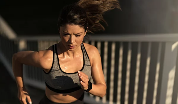 Ποιο τρέξιμο; Αυτή η δραστηριότητα μπορεί να κάψει έως και 450 θερμίδες σε 1 ώρα