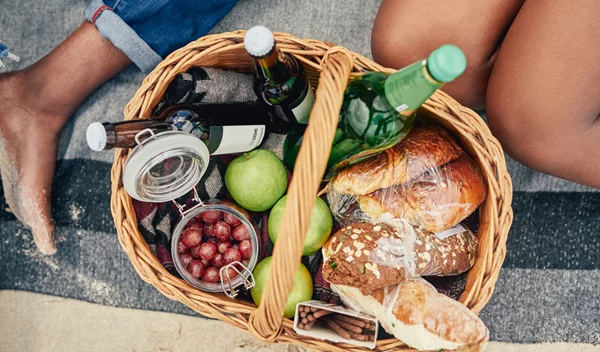 Τι να φορέσεις για να πας για πικ-νικ την άνοιξη