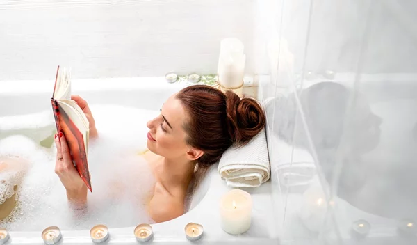 Πώς θα κάνεις home spa σε τρεις κινήσεις: Ο απόλυτος οδηγός