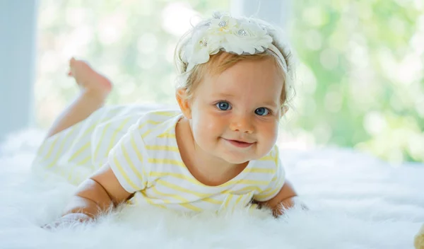 Η νέα τάση στα ονόματα μωρών έχει άρωμα παλιάς εποχής