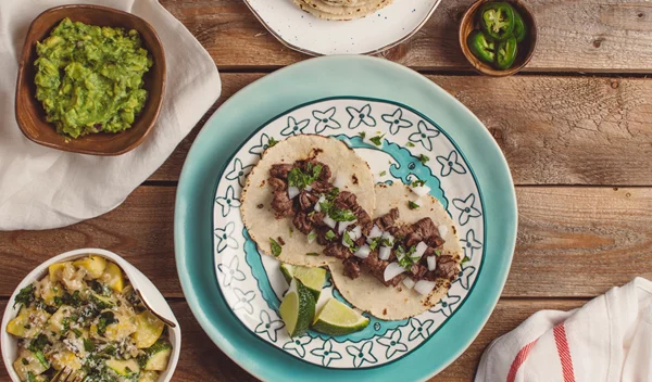 Με τι μοιάζουν 200 θερμίδες σε 10 διαφορετικές τροφές (κοτόπουλο, μάφιν ή ρυζογκοφρέτα;)