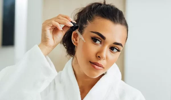 7 super οικονομικά serums που όμως μπορούν να μεταμορφώσουν την επιδερμίδα σου