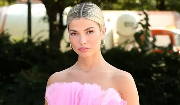 Το πρώτο it χτένισμα του 2023 έχει ήδη κατακλύσει τα social media