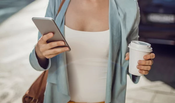 Μήπως έχεις γαστροοισοφαγική παλινδρόμηση; Γιατί, ποια είναι τα συμπτώματα και πώς αντιμετωπίζεται;