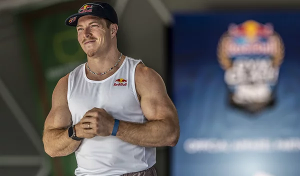 Red Bull Gym Clash: Τα μυστικά του functional fitness από τον Noah Ohlsen και η έμπνευση για να ξεπερνάς τα εμπόδια από την Ida Mathilde
