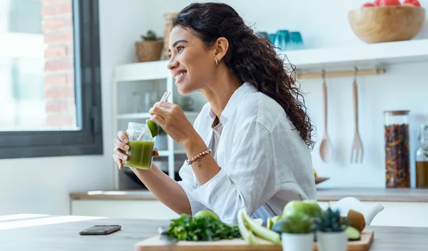 Νεανική επιδερμίδα χωρίς botox: Τι να τρως για να καθυστερήσεις τα σημάδια του χρόνου