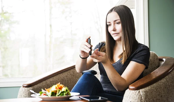 Σάκχαρο στο αίμα: Πώς μπορεί να μειωθεί χωρίς φάρμακα;