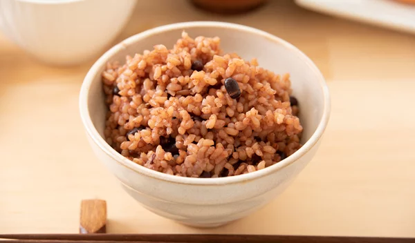 Ασπράδι αυγού, σόγια ή καστανό ρύζι; Ποια πρωτεΐνη πραγματικά αφομοιώνεται από τον οργανισμό