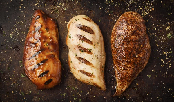 Υγιεινή γλυκιά σάλτσα μπάρμπεκιου, χωρίς ζάχαρη για κοτόπουλο