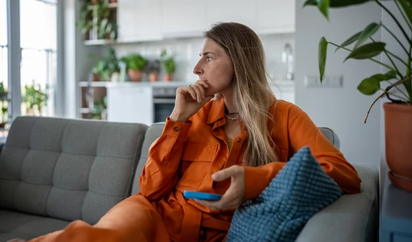 Ξεχνάς ονόματα; Δες γιατί συμβαίνει και πότε πρέπει να ανησυχείς