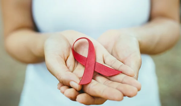 Δημιουργείται για πρώτη φορά Εθνικό Μητρώο ασθενών με HIV - Ηλεκτρονική η συνταγογράφηση αντιρετροϊκών φαρμάκων