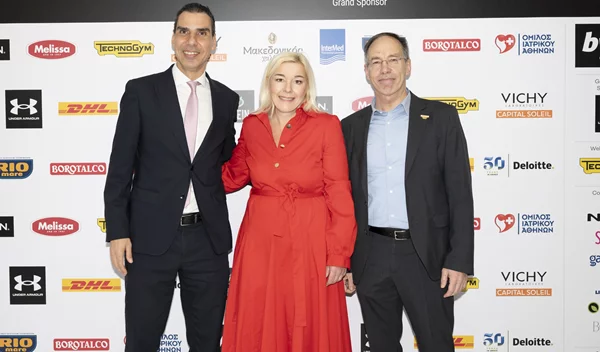 Spetsathlon και Spetses Mini Marathon: Μια εμβληματική χρονιά με καινοτομίες, συγκίνηση και νέα βραβεία