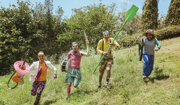 Burger Project: Πάρτι στον Κήπο του Μεγάρου