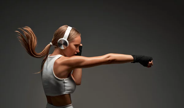 Πώς θα κάψω πιο γρήγορα θερμίδες; 6 έξυπνοι τρόποι που καίνε λίπος