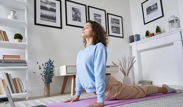 Οι καλύτερες ασκήσεις για τον πόνο στη μέση ή τον ώμο