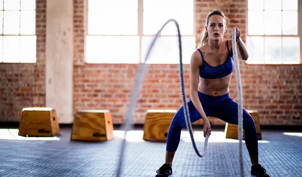 Πέντε ασκήσεις για να κάψεις τις περισσότερες θερμίδες στον λιγότερο χρόνο