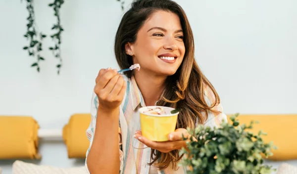 5 καλές τροφές για το έντερο που διώχνουν το φούσκωμα