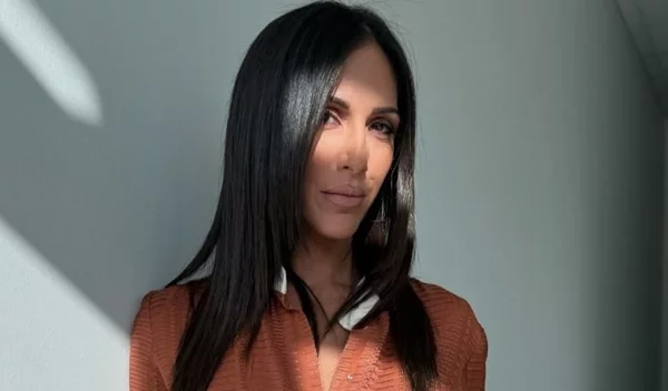 Ανθή Βούλγαρη: Η γυμναστική που κάνει για τη χαλάρωση στην κοιλιά μετά την καισαρική