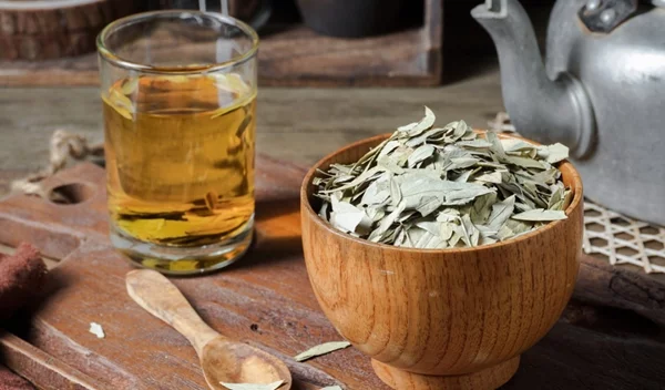 Φύλλα Αλεξανδρείας: Πόσο αποτελεσματικά είναι για τη δυσκοιλιότητα και την απώλεια βάρους;