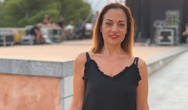 Τι είναι η ολική υστερεκτομή που έκανε η ηθοποιός Ελένη Καρακάση