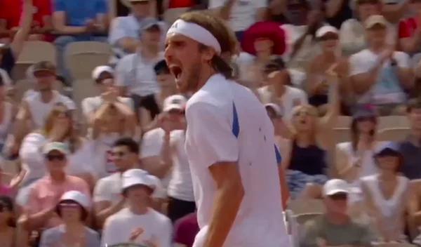 Με νίκη σφραγίστηκε ο πρώτος αγώνας του Στέφανου Τσιτσιπά στους Ολυμπιακούς Αγώνες