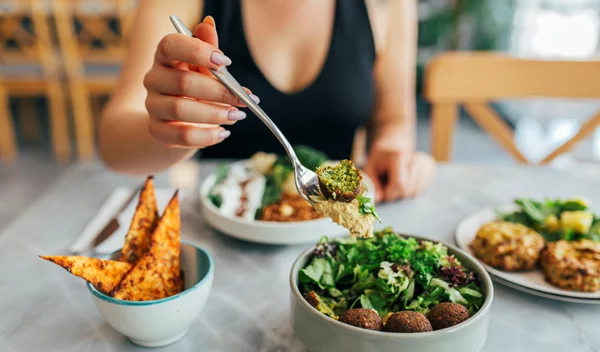 7 κοινές παρανοήσεις για τους vegans και το βιγκανισμό μέσα από μια έρευνα