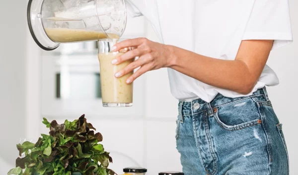 Υγρά γεύματα μετά τις διακοπές; 4 λόγοι που δε σε ωφελεί αυτή η συνήθεια