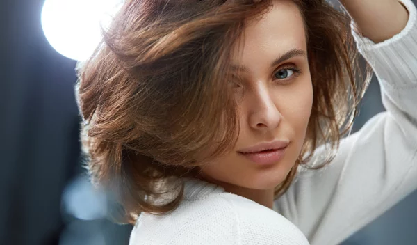 5 στιλάτα κουρέματα που αναδεικνύουν τα λεπτά μαλλιά