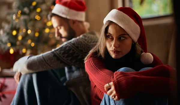 Η "ιδανική" στιγμή για τελειώσεις μια σχέση πριν τα Χριστούγεννα