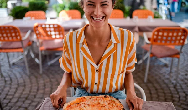 Γιατί τρως χωρίς να πεινάς; Πώς να εκπαιδεύσεις τον εαυτό σου να τρώει στην ώρα του!