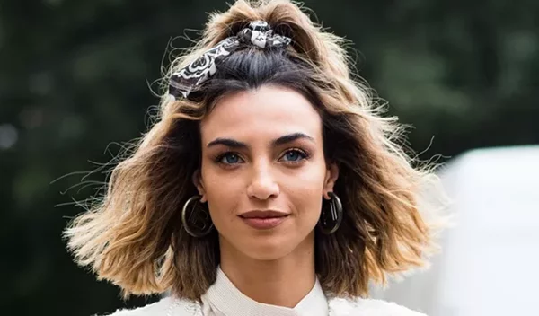 Αυτό το viral makeup trick για πιο σαρκώδη χείλη είναι πραγματικά ιδιοφυές