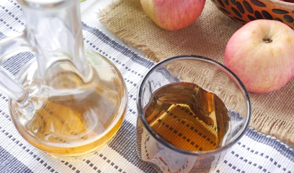 Μηλόξυδο: Μας βοηθάει να χάσουμε βάρος και πώς πρέπει να το πίνουμε;