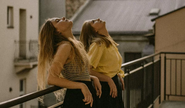 5 πράγματα που δεν πρέπει ποτέ να πεις στην κολλητή σου