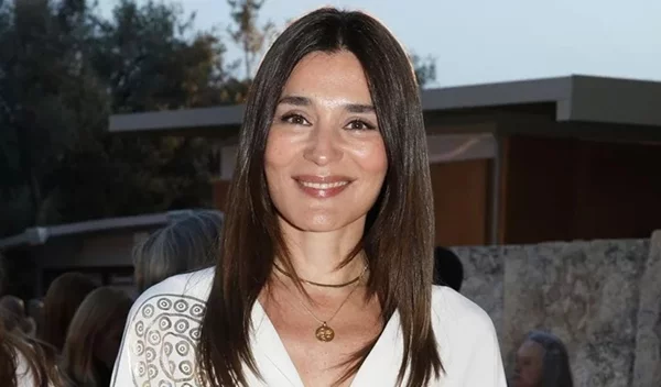 "Μίκρυνες;"  3 λόγοι που η Μαρία Ναυπλιώτου δείχνει (πολύ) νεότερη από την ηλικία της