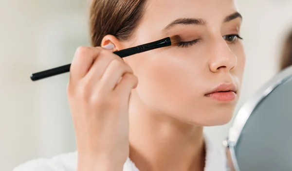 10 γρήγορες συμβουλές για να κάνεις τέλειο μακιγιάζ κάθε μέρα