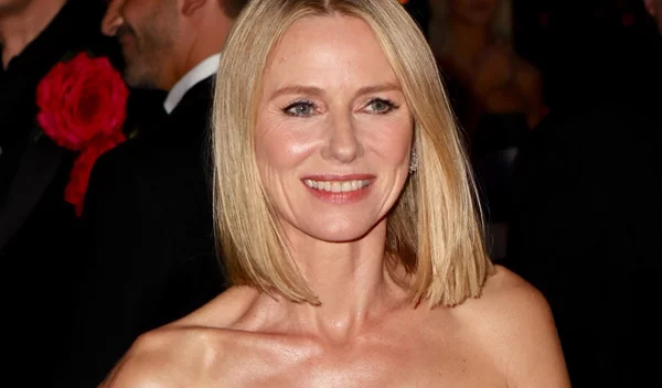 Glowing skin: Όλα τα βήματα για τη σωστή περιποίηση της επιδερμίδας μετά τα 45