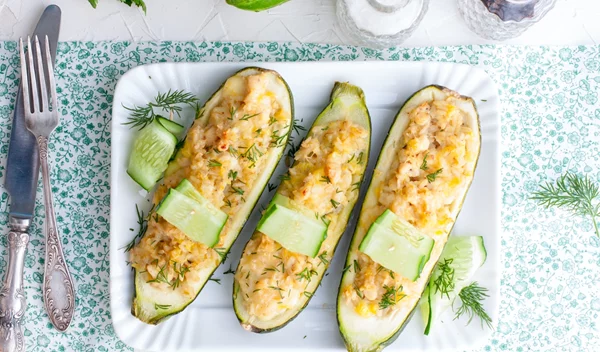 Τα κολοκυθάκια γεμιστά αλλιώς: Μια νόστιμη και ελαφριά πρόταση για μεσημεριανό