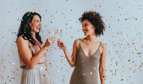 Τι συμβαίνει στο σώμα σου όταν έχεις το παρακάνεις με το αλκοόλ και έχεις hangover;