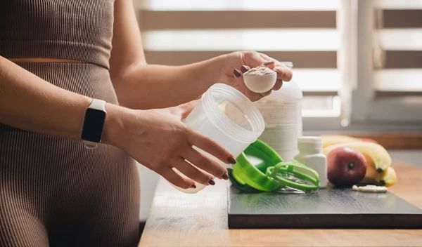 Κρεατίνη: Ό,τι χρειάζεται να ξέρεις για το αμφιλεγόμενο συμπλήρωμα διατροφής