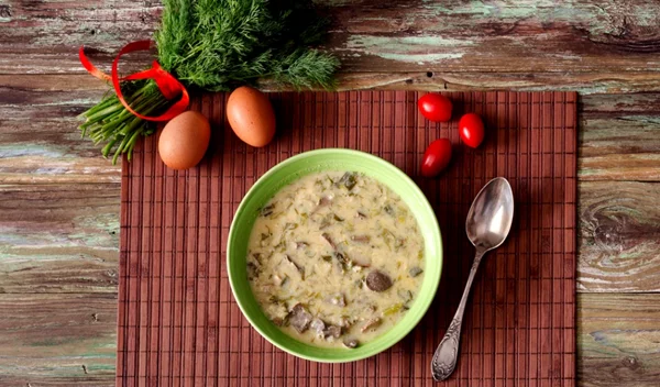 Μαγειρίτσα με μανιτάρια: Η vegan εκδοχή του παραδοσιακού πιάτου για χορτοφάγους