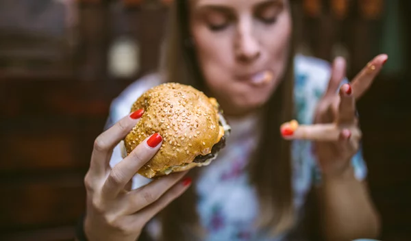 Food Fomo: Το διατροφικό σύνδρομο που πρέπει να προσέξεις