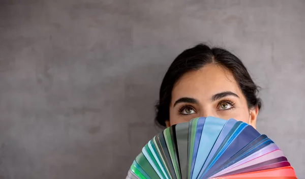 Ποιο χρώμα κάνει καλό στην υγεία σου; Ποια χρώματα επιδρούν στην ψυχική σου υγεία;