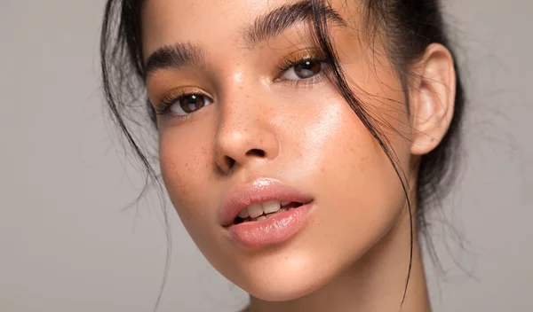 Grow Your Brows Naturally | Τα πιο δοκιμασμένα beauty μυστικά για φυσικά γεμάτα φρύδια