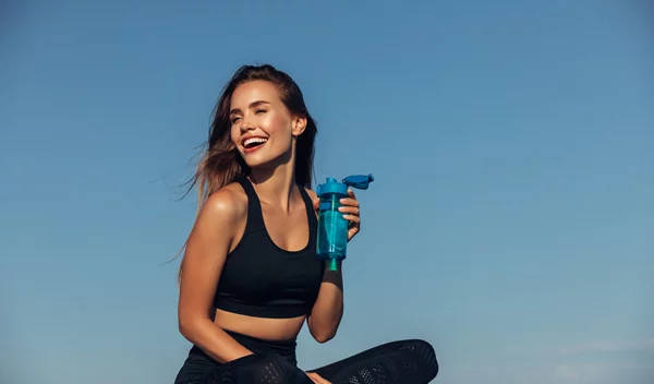 Όταν το σώμα μας "φωνάζει" για βοήθεια και φροντίδα: Πώς να μάθουμε να το "ακούμε"