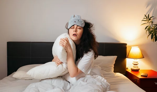 Κοιμήθηκες λίγο; 3 τρόποι για να ανταπεξέλθεις μέσα στη μέρα σου και να χεις ενέργεια