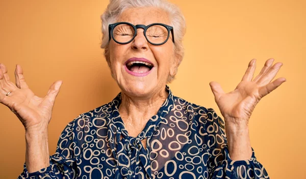 Για πάντα νέες: Είναι πραγματικά εφικτό να μην γερνάμε;