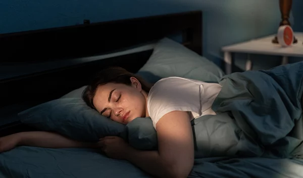 Πώς θα κοιμηθείς εύκολα μέσα σε 10, 60 ή 120 δευτερόλεπτα