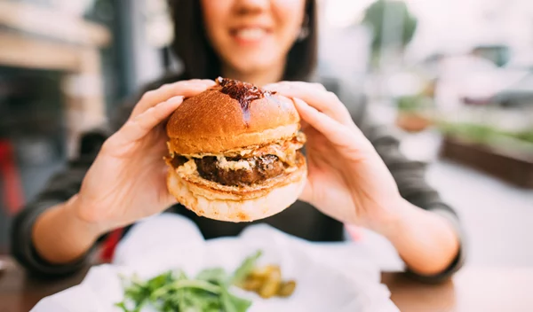 'Εξι συμβουλές για να αλλάξεις τις συνήθειες που παχαίνουν